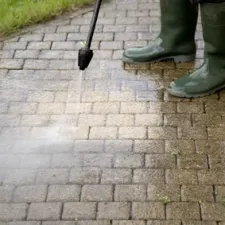 3 Reasons Summer Is The Best Time For Pressure Washing