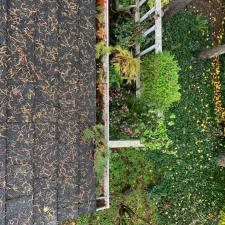 Gutter Cleaning in Portland, OR 1