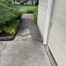 Pressure Washing on SW Courtside Dr in Wilsonville, OR 1