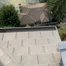 Gutter Cleaning on Summit Dr in Lake Oswego, OR 5